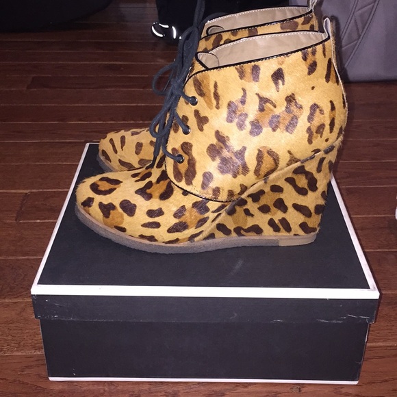 Cheetah print wedges - Picture 2 of 2